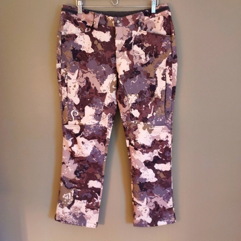 Prois Pants in Multi-Colored Camo